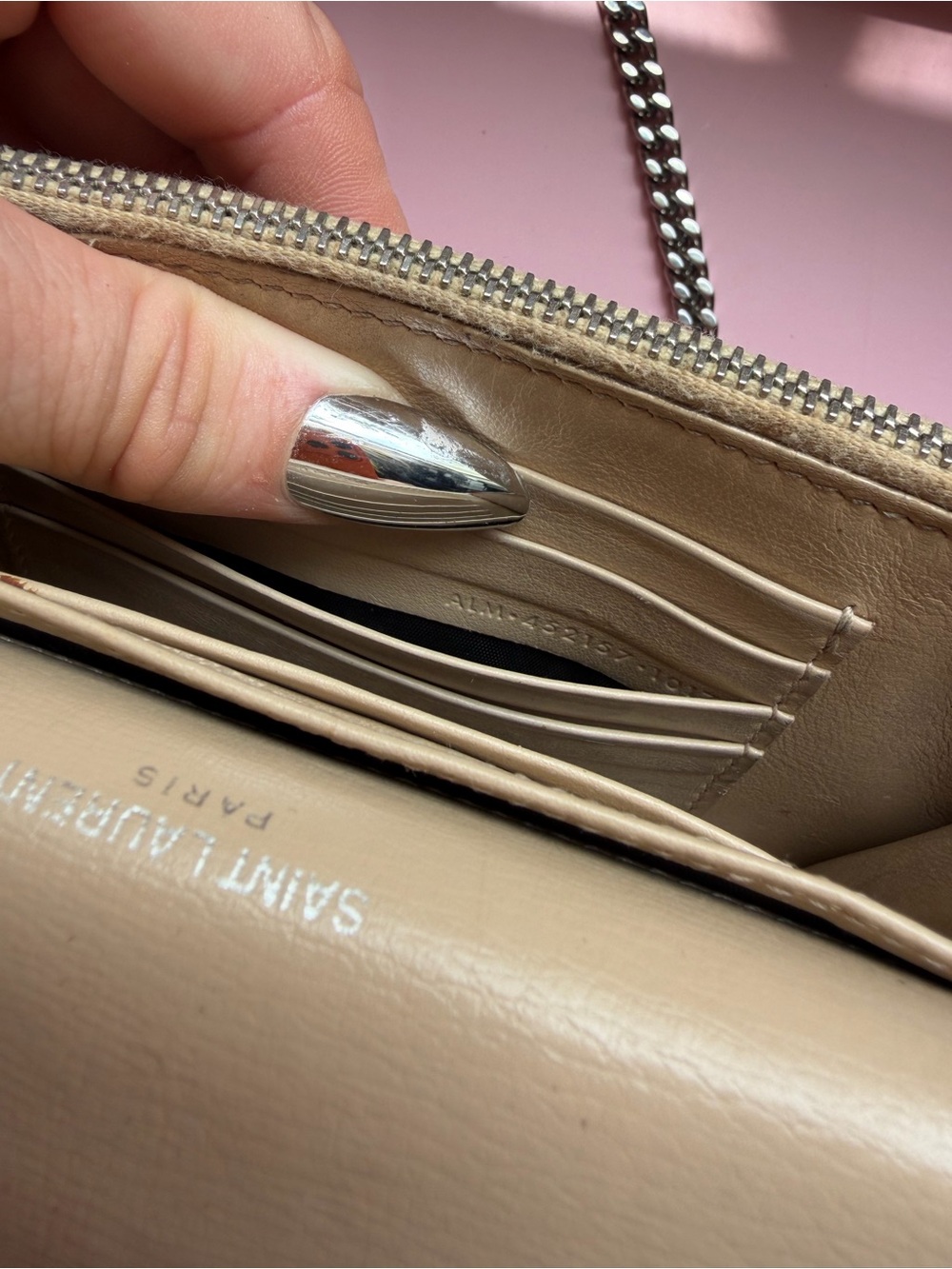 Saint Laurent Beige Monogram leather bag - Picture 14 of 16